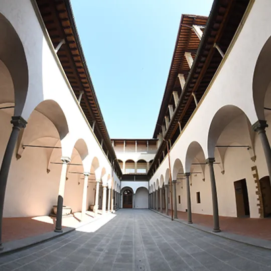 il Cortile delle Donne dell'Istituto degli Innocenti